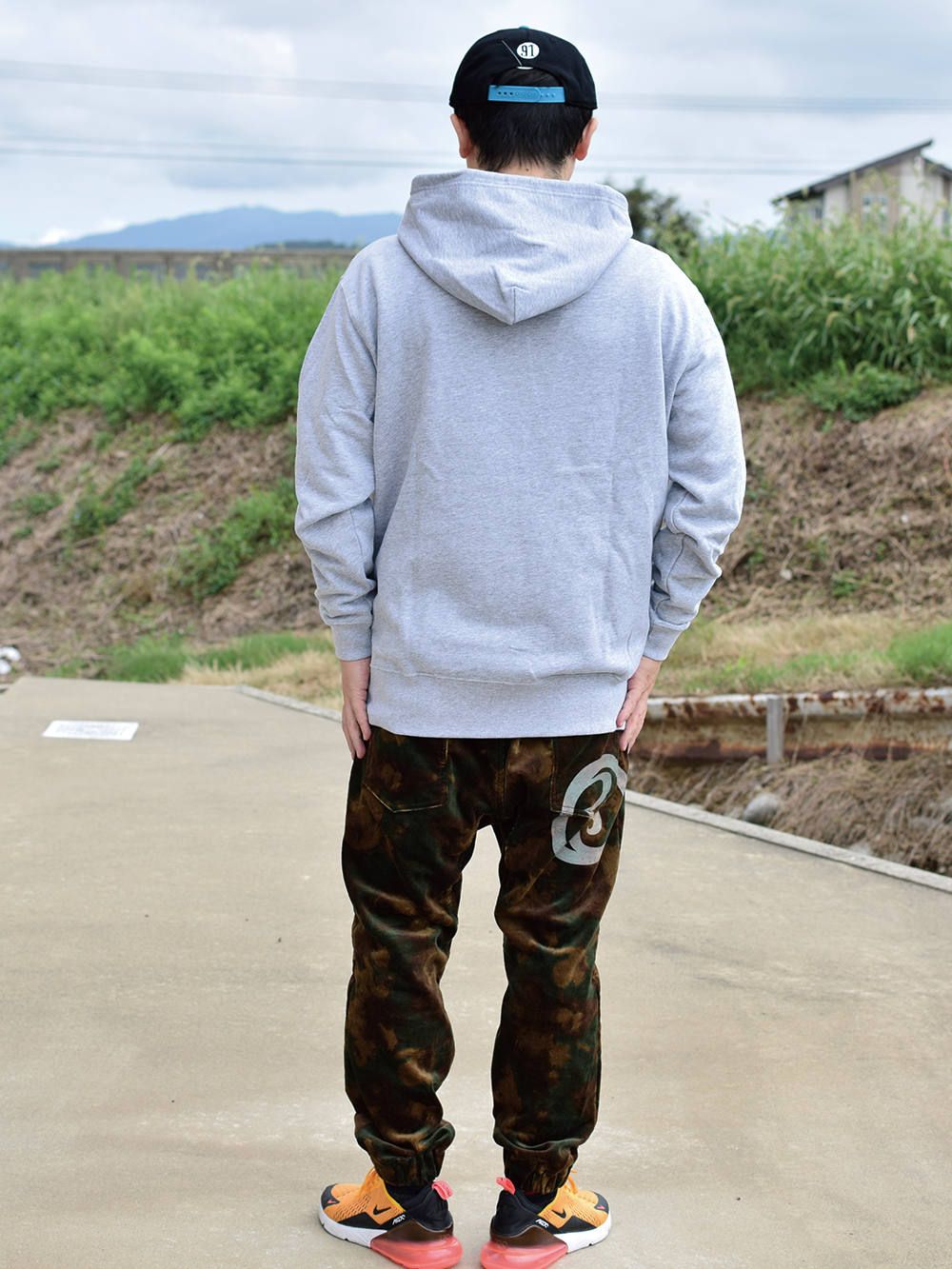 CRYPT-HOODIE