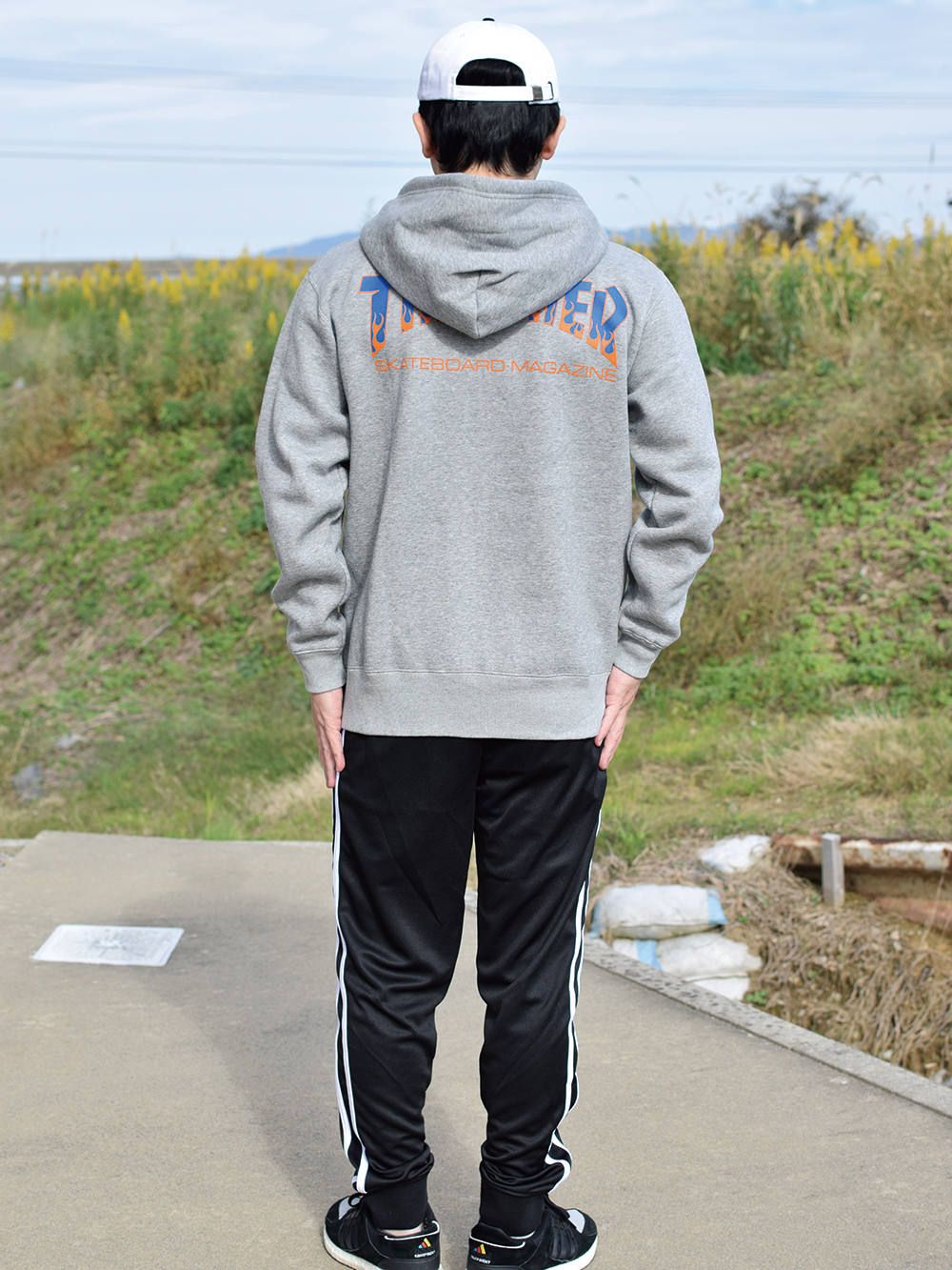 BBQ ZIP-HOOD SWEAT