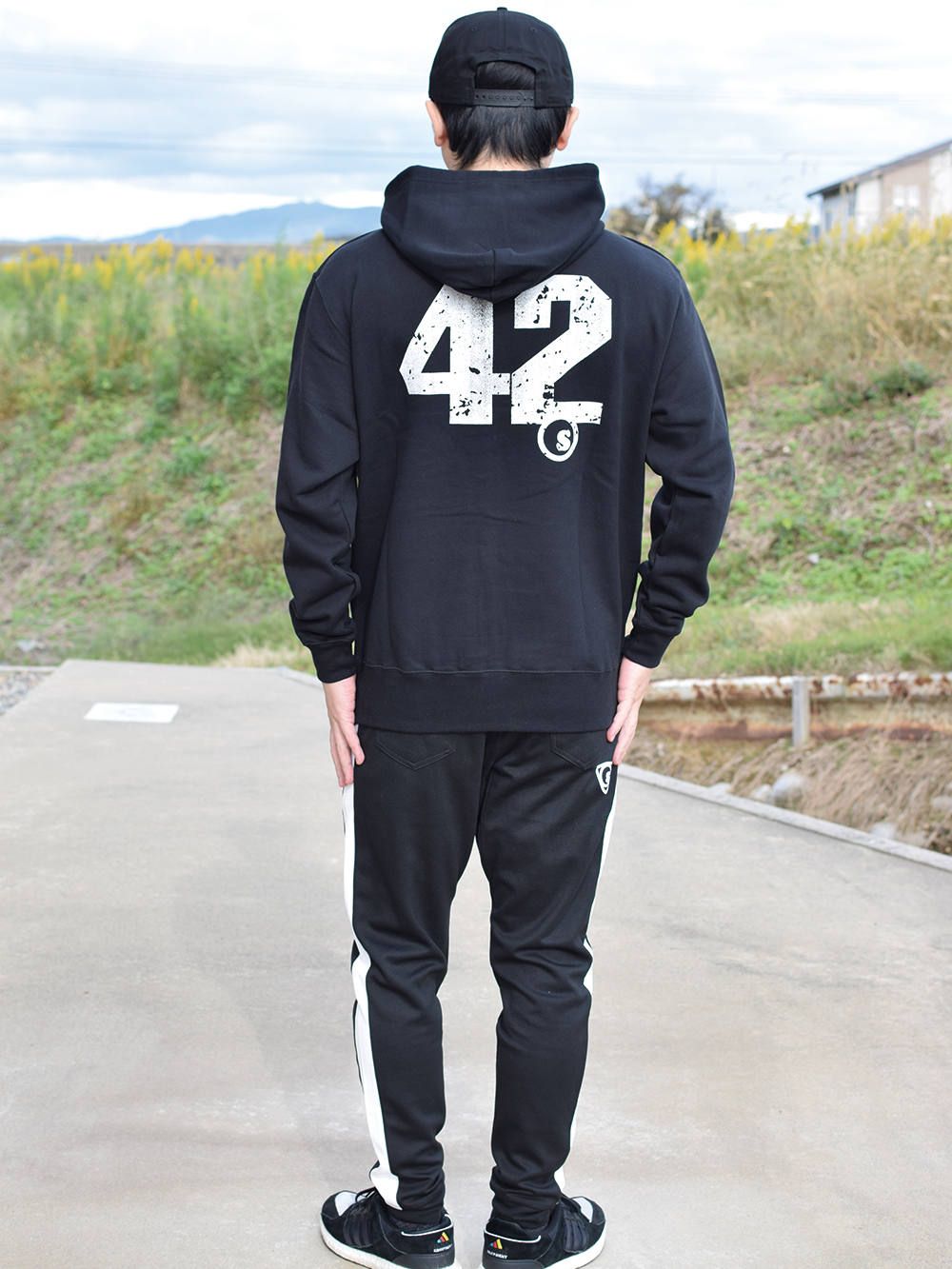 sd cannabis crystal 42 hoody