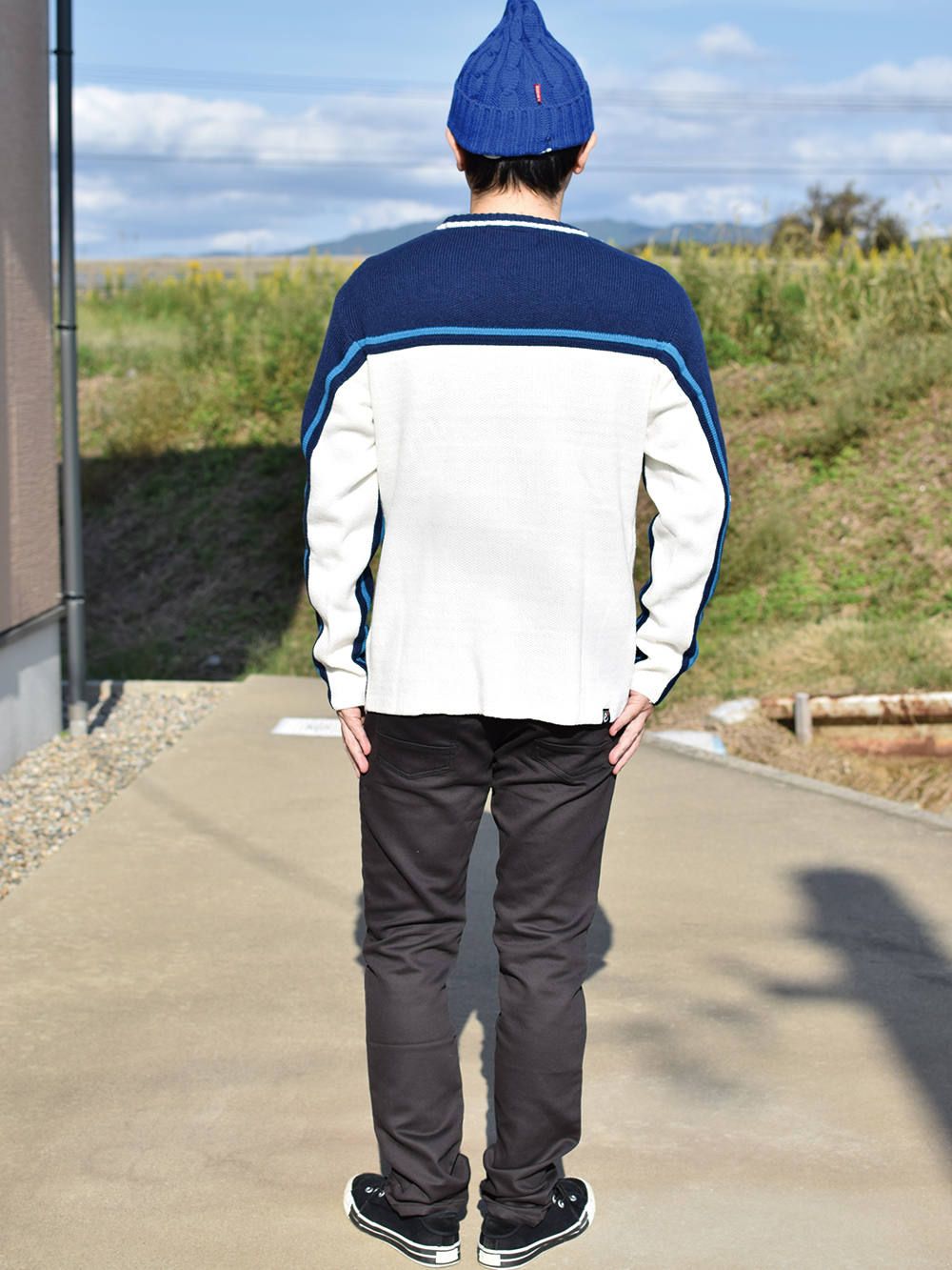 rg line knit