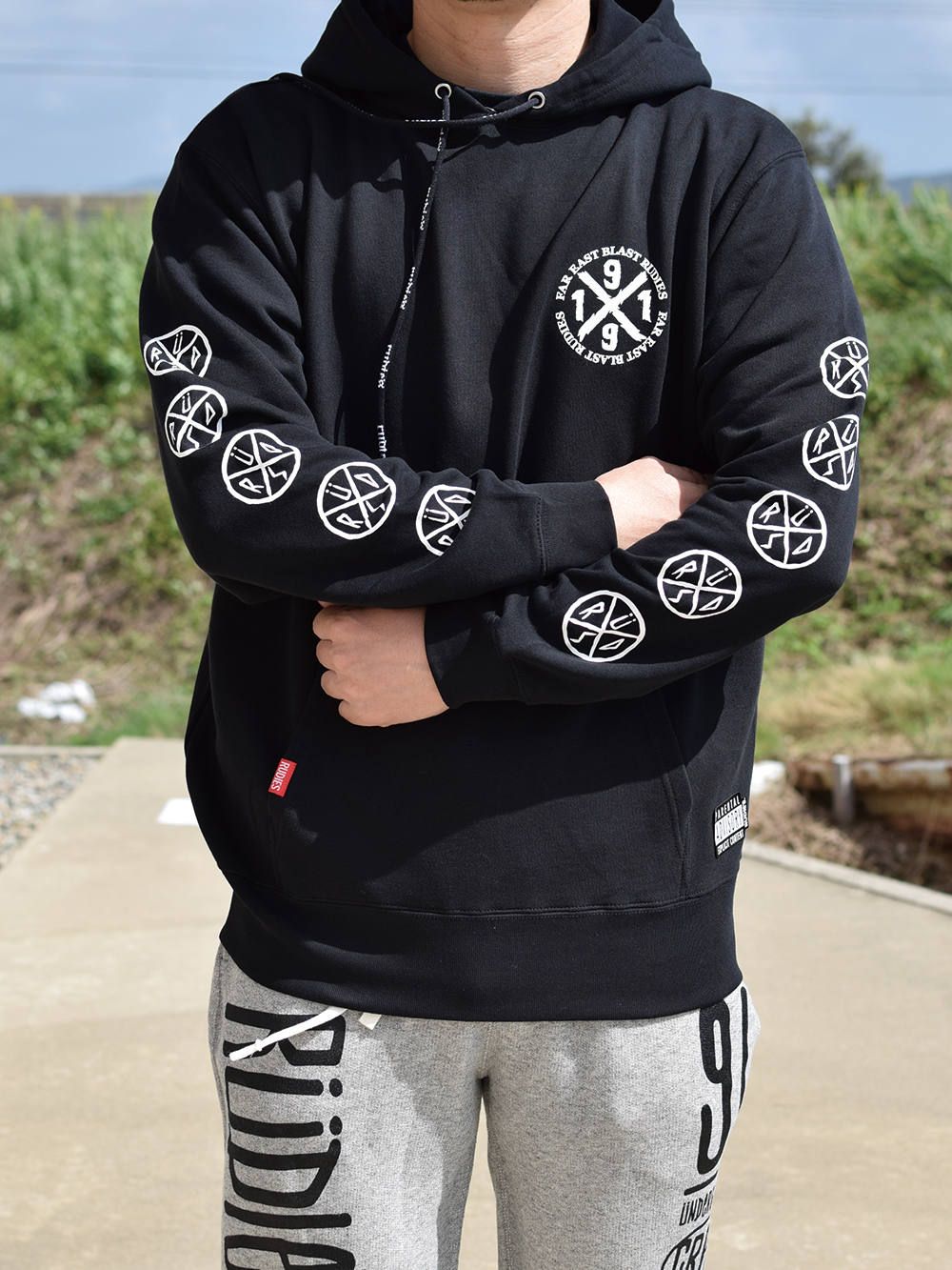 GUITARBONES HOOD-SWEAT