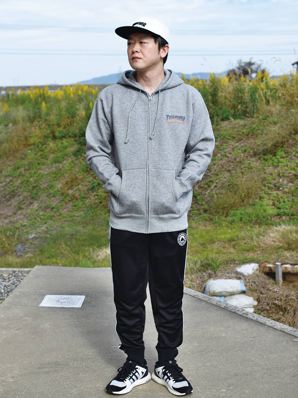 BBQ ZIP-HOOD SWEAT