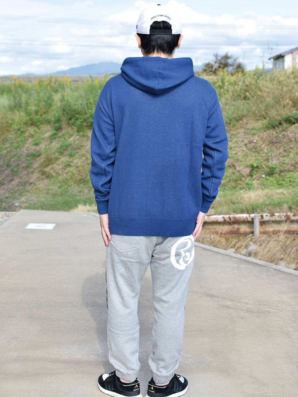PHAT KNIT-SWEATER