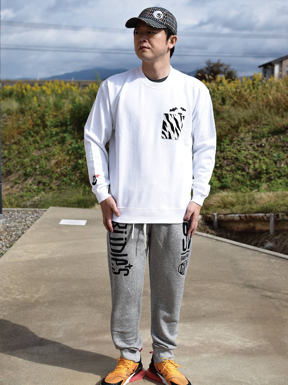 rg zebra pocket crew sweat