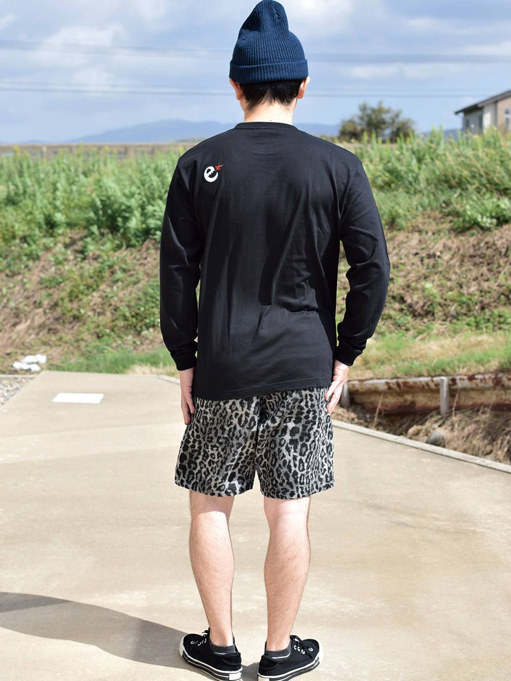 rg EMB L/S tee