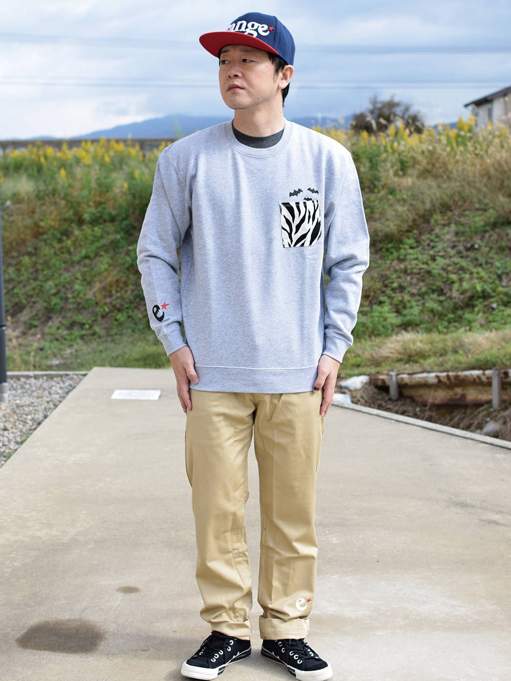 rg zebra pocket crew sweat