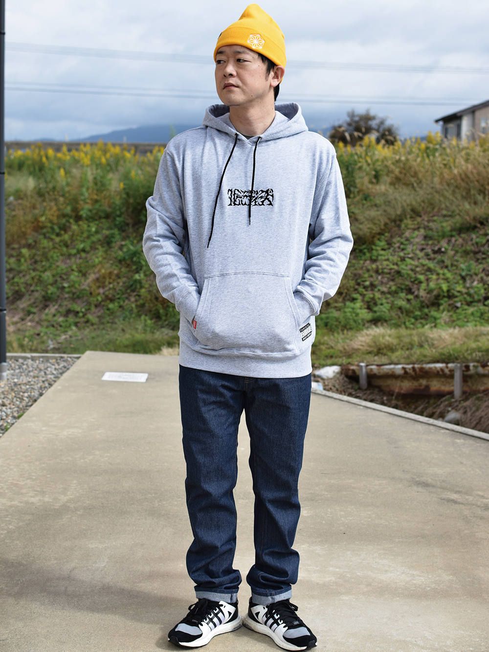 KATAKANA HOOD-SWEAT