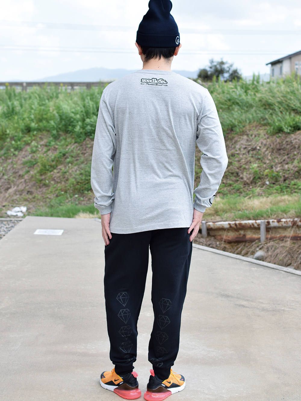EMB premium L/S tee