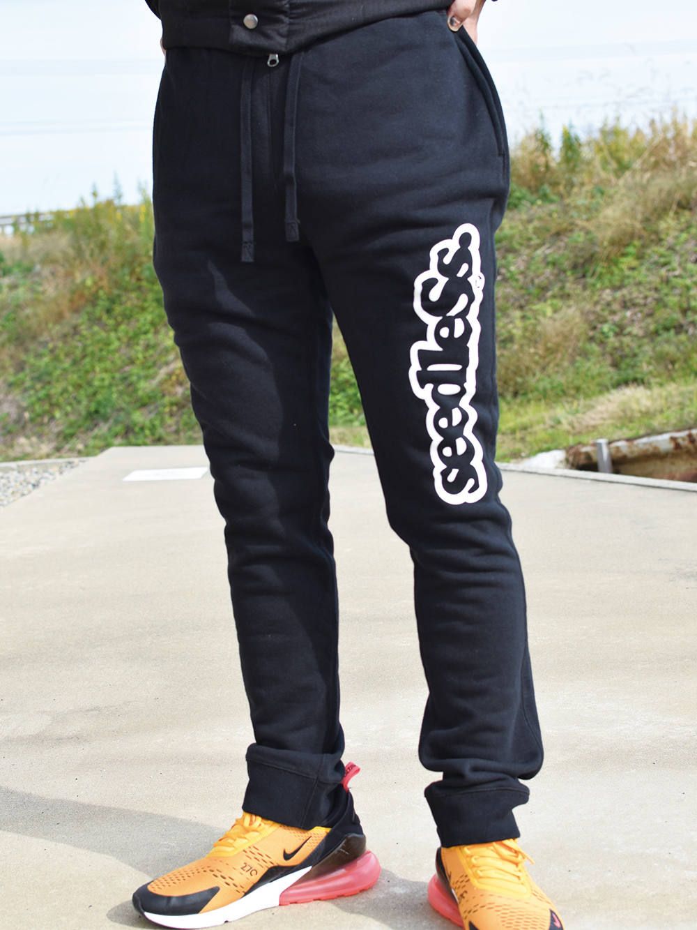 sd cannabis crystal sweat pant
