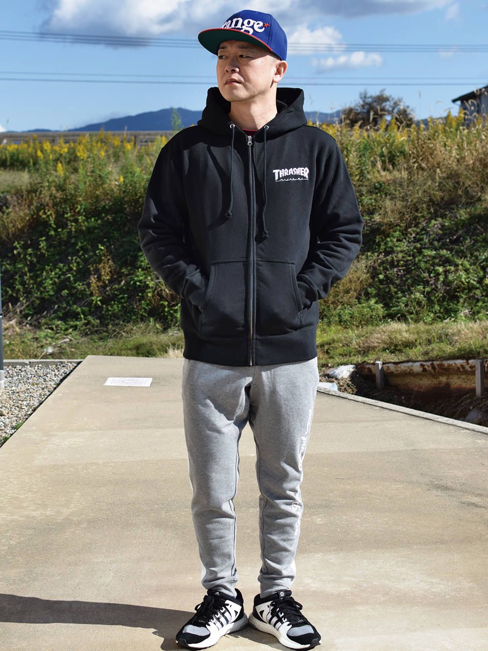 HOMETOWN ZIP HOOD-SWEAT