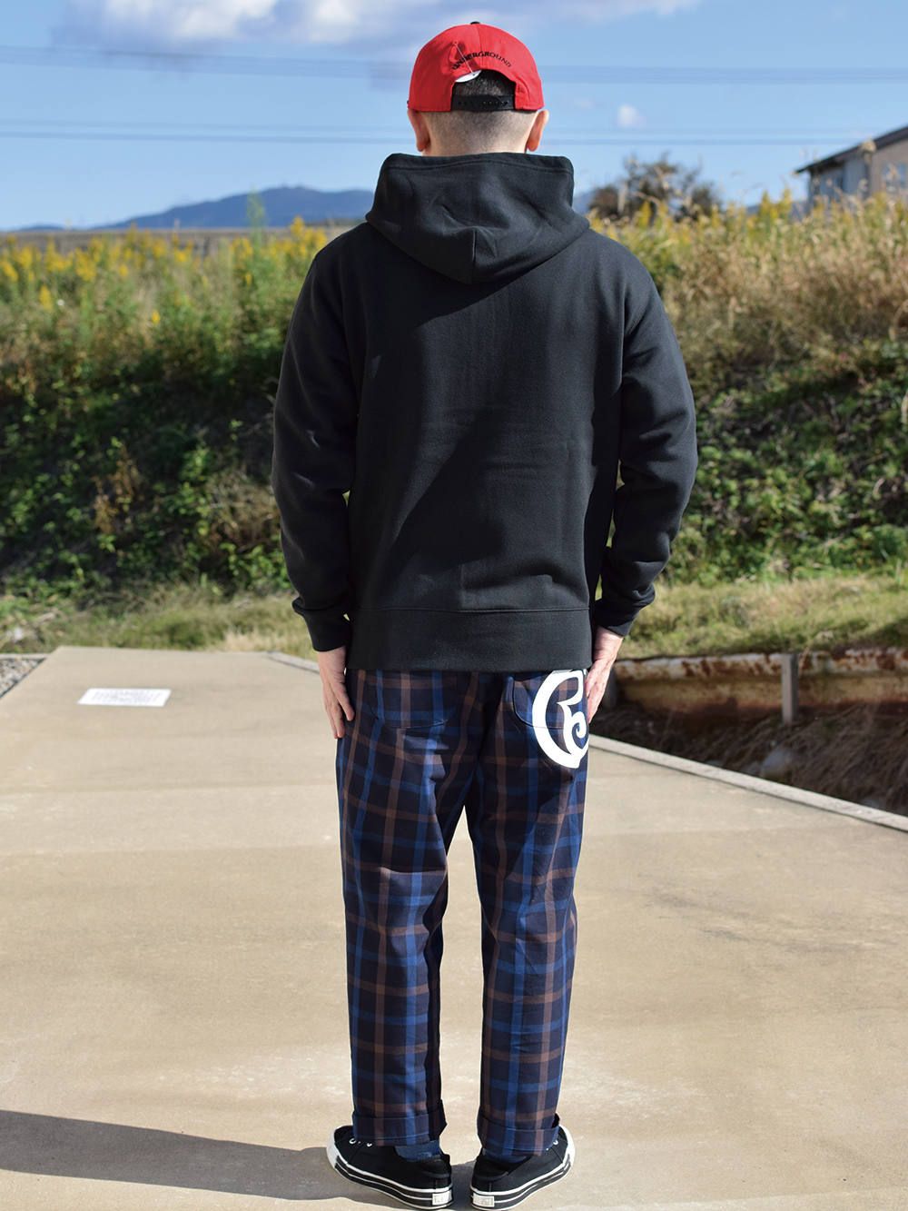 HOMETOWN ZIP HOOD-SWEAT