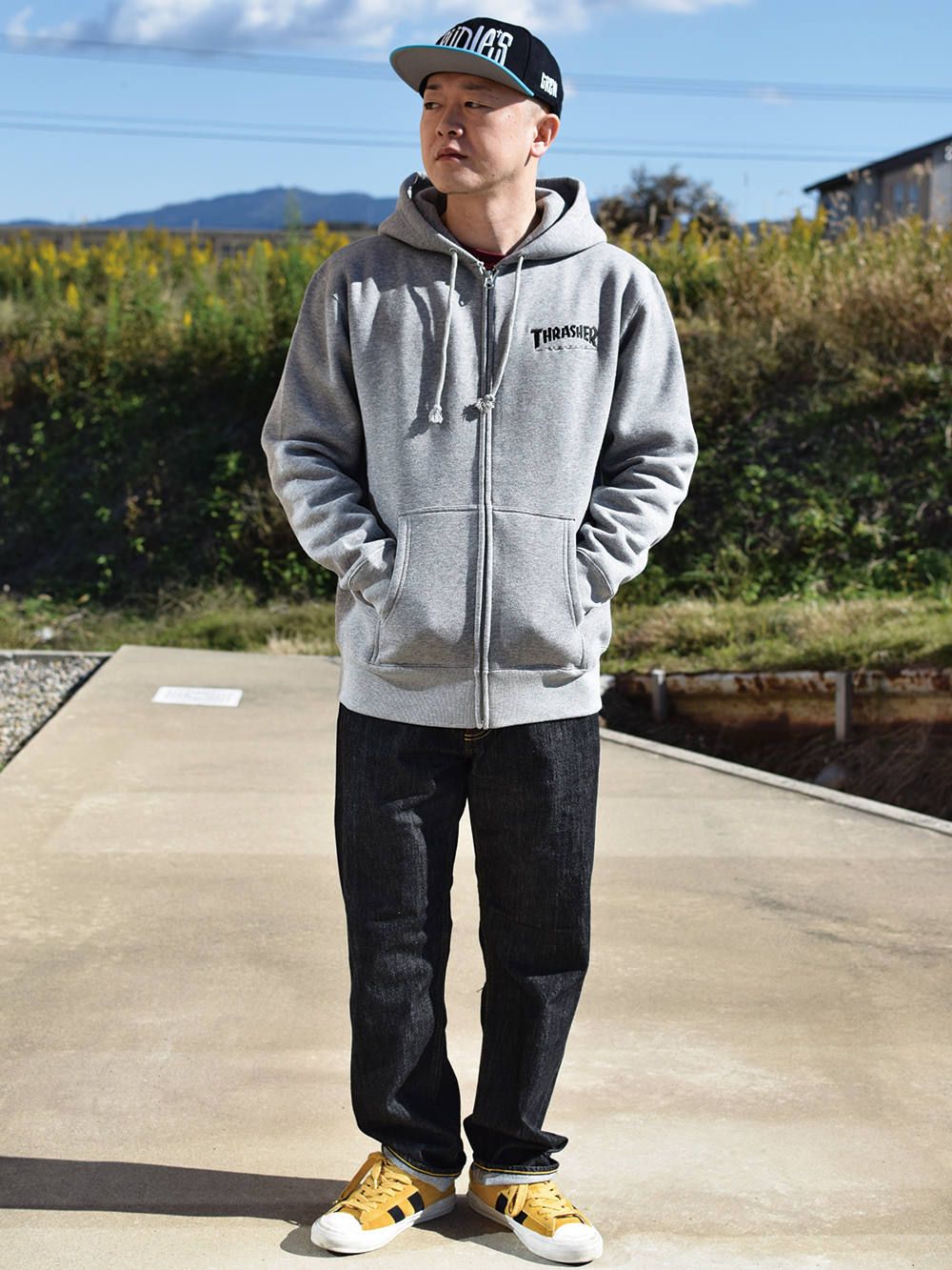 HOMETOWN ZIP HOOD-SWEAT