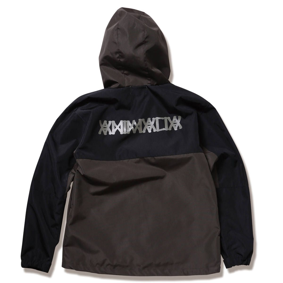 PARKA SHELL : LOGO