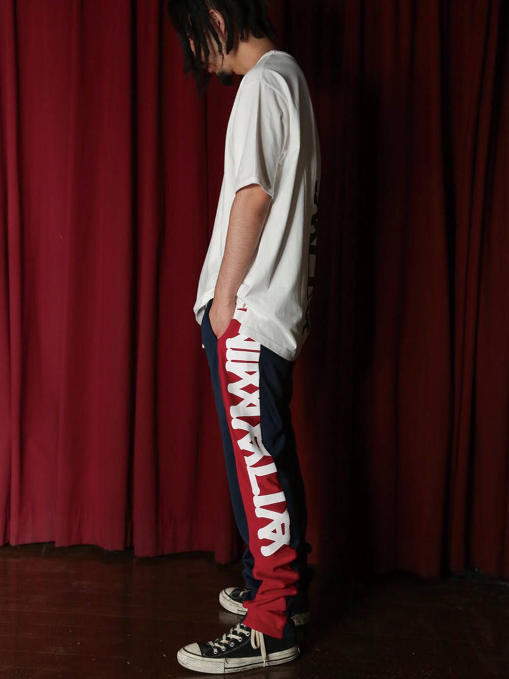 JOGGING PANTS : MISFIT
