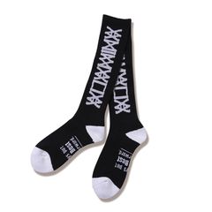KNEE-HIGHS : LOGO