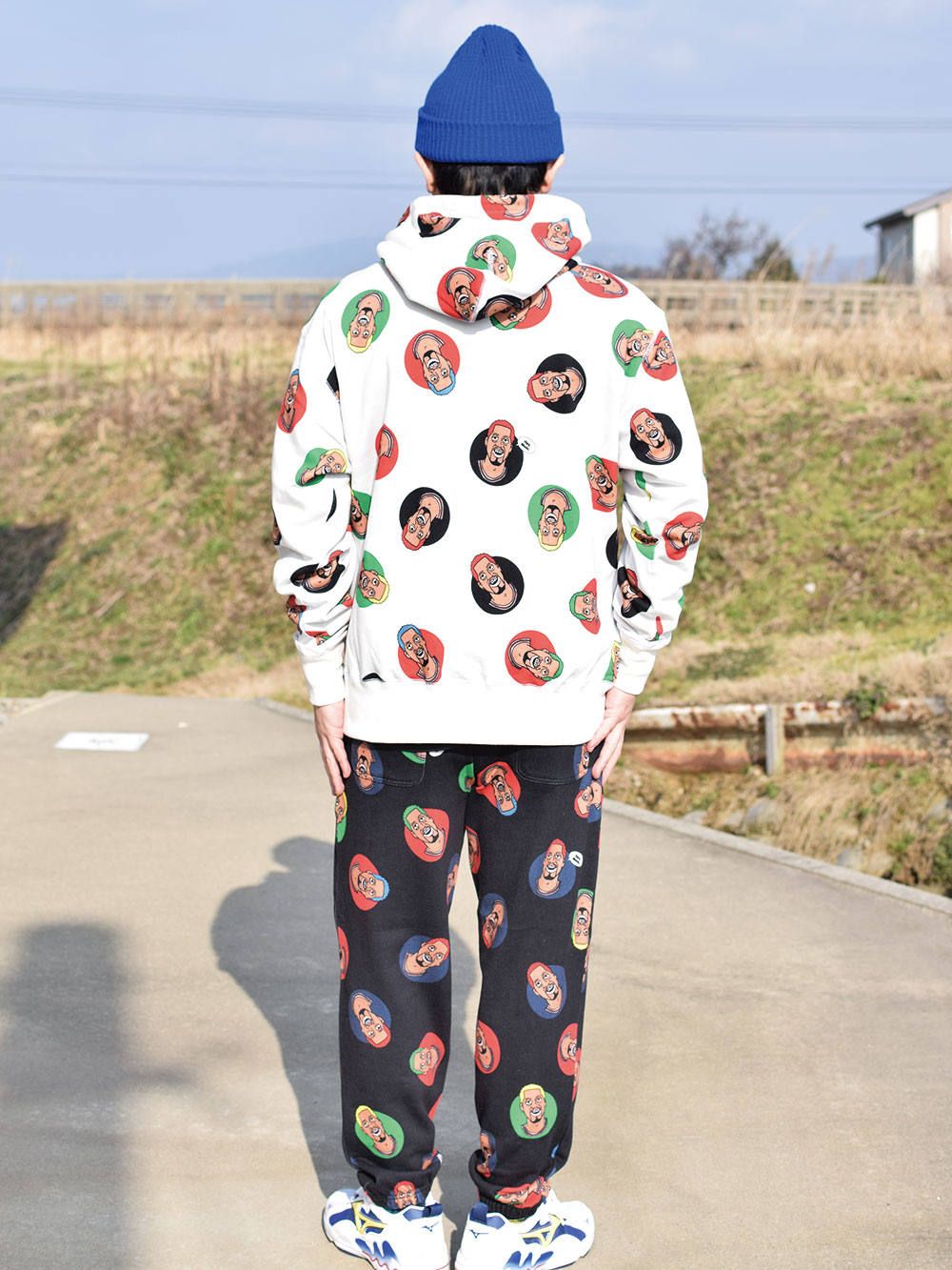 WORM MAN-HOODIE