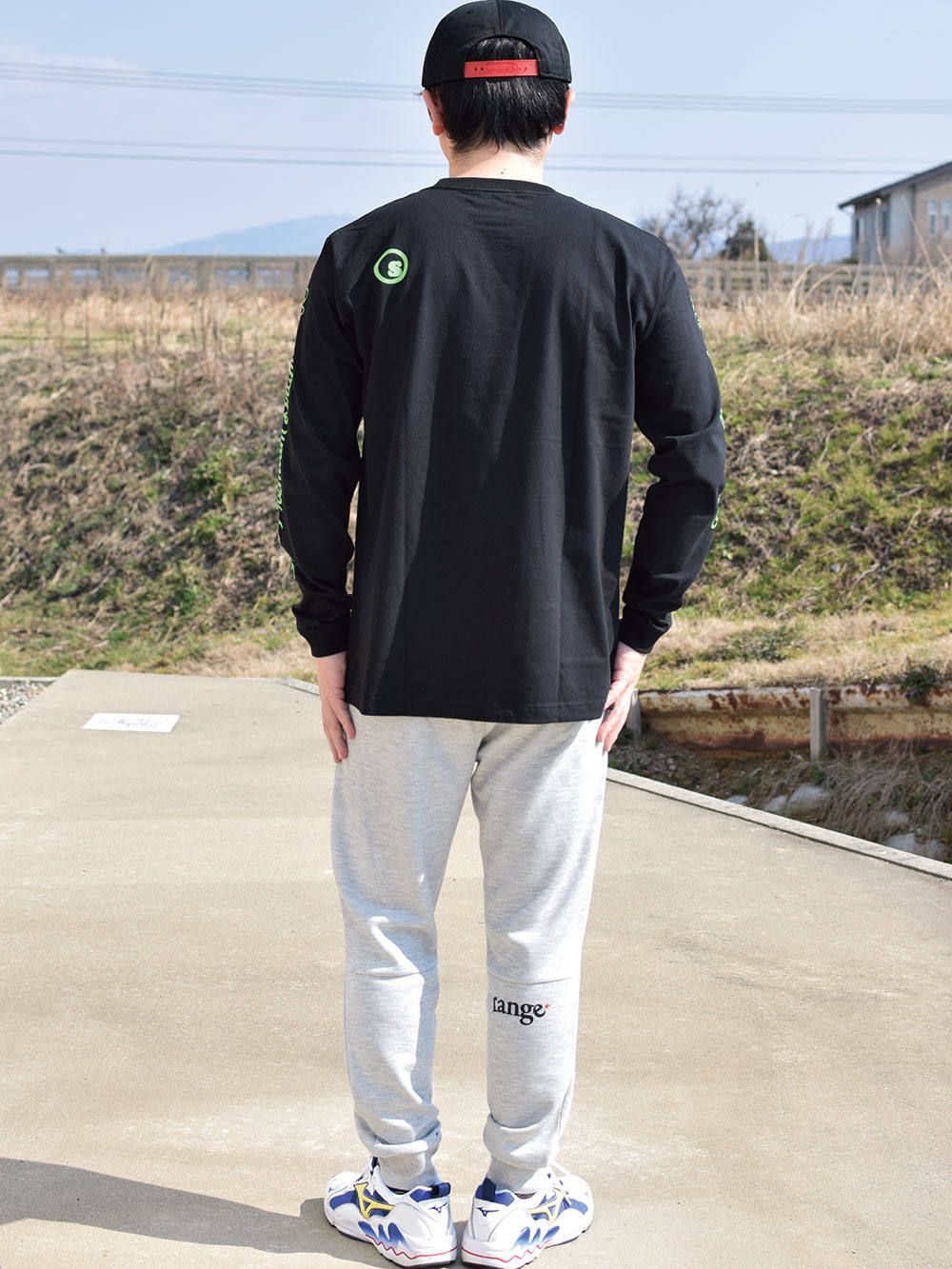 Green gradation crest L/S tee
