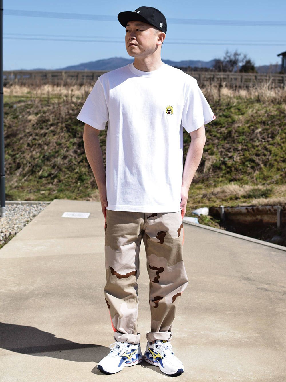 目線ピエロTEE