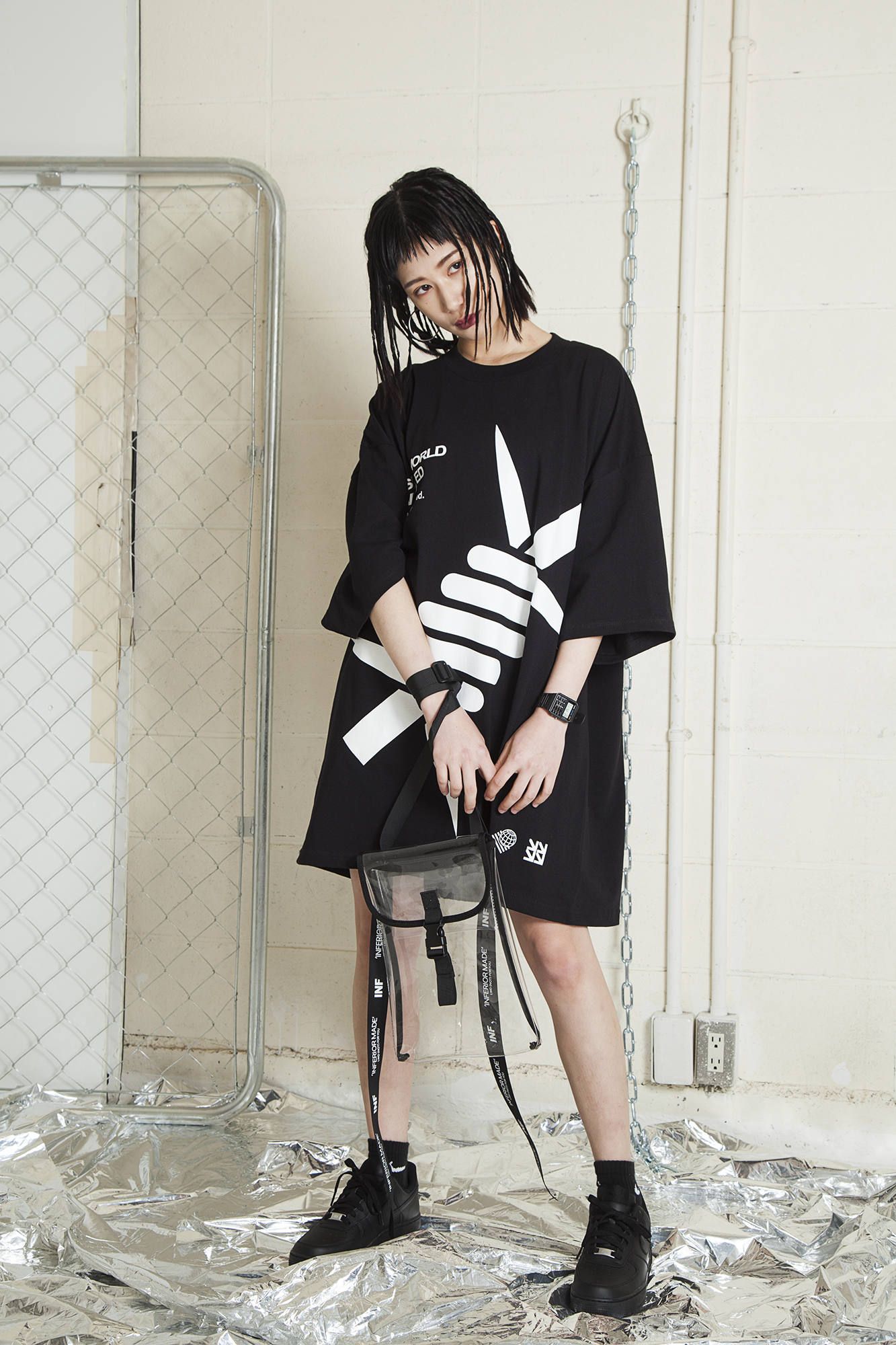 “BARBED” EXTRA BIG TEE