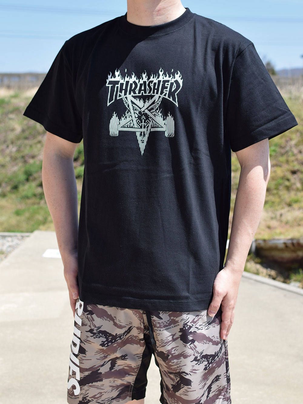 THRASHER - SKATE GOAT BARS-TEE | DOLL