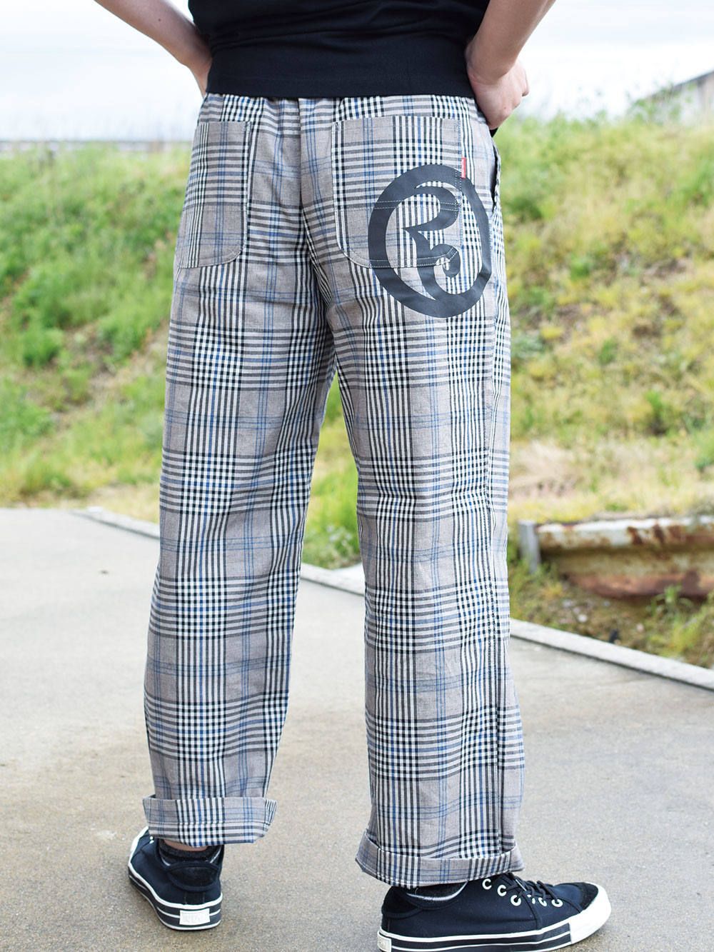 CHECK-PANTS