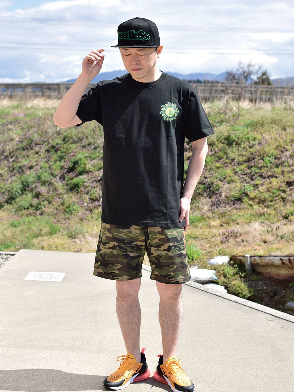 Heartful Bong s/s tee