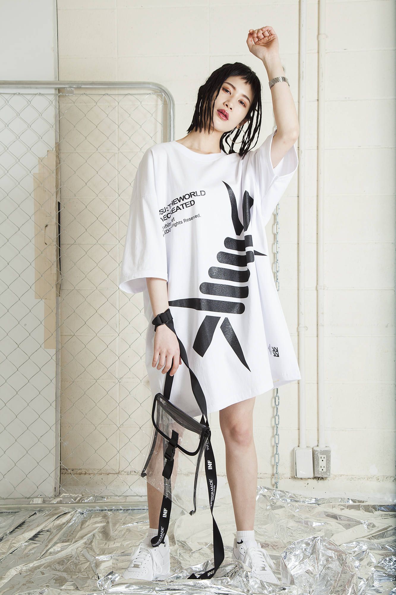 “BARBED” EXTRA BIG TEE