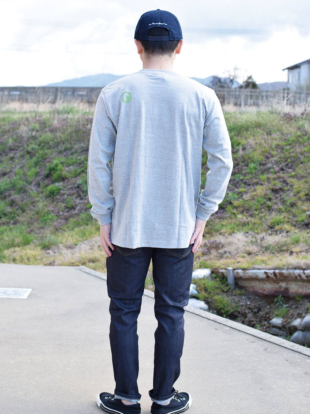 katakana logo L/S tee