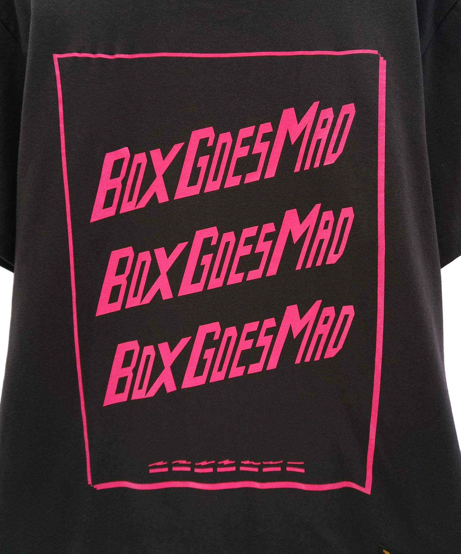 BOX GOES MAD-TEE