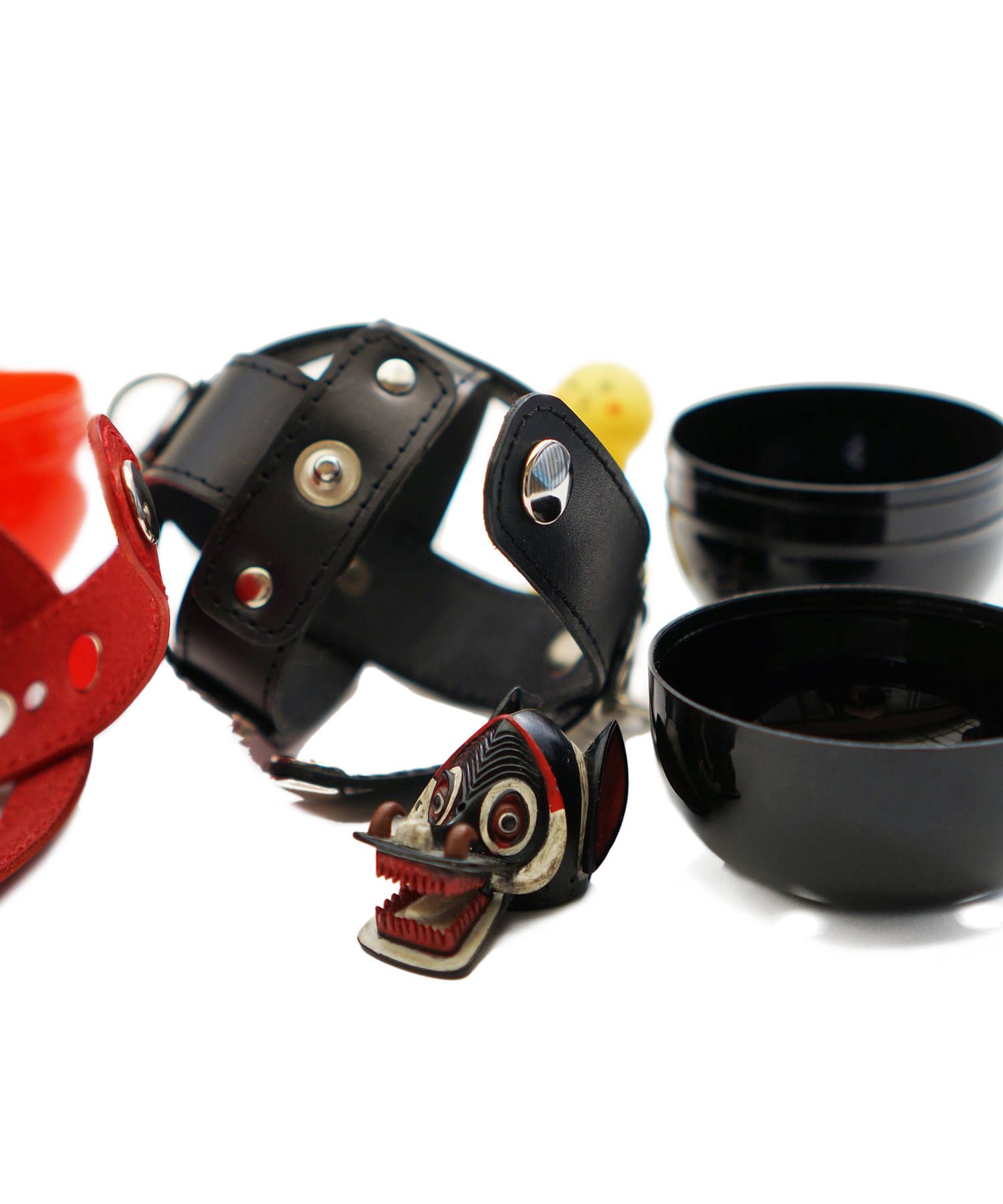 GACHA CAPSULE-HOLDER