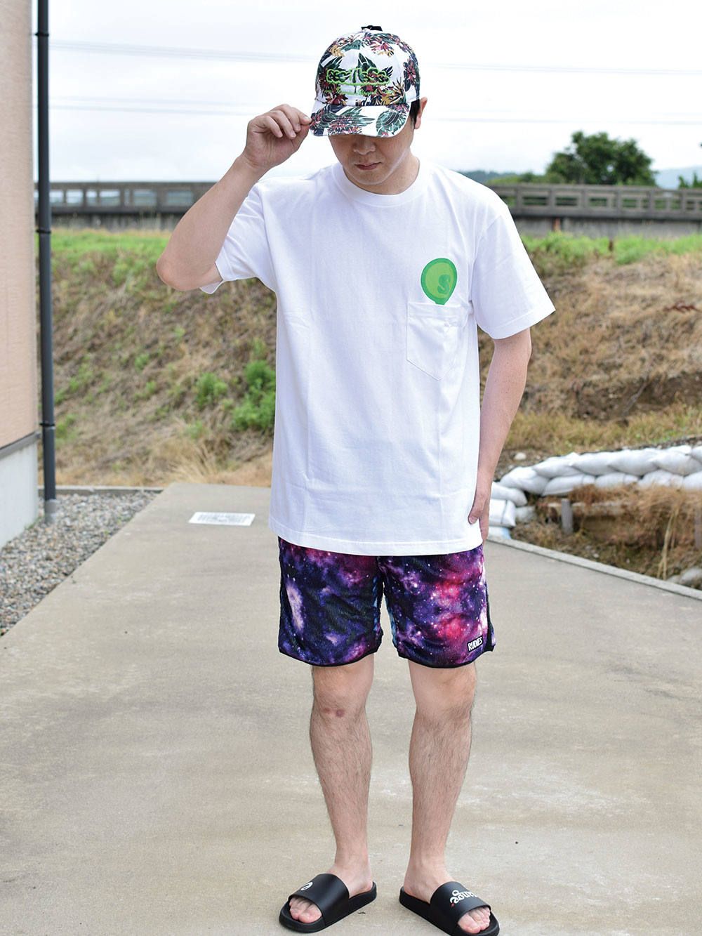 big pocket s-dot s/s tee