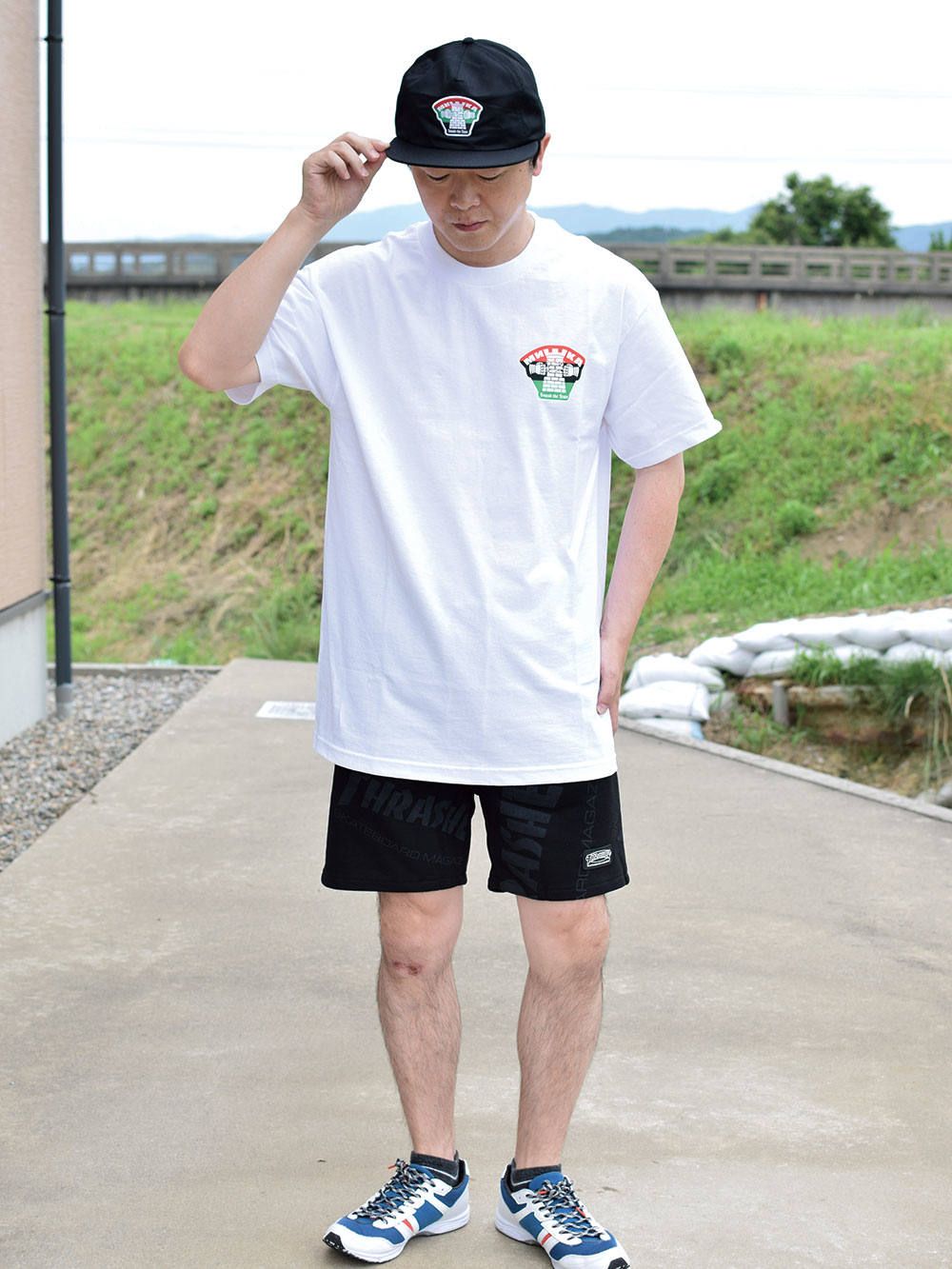 ALLOVER MAG-SHORTS