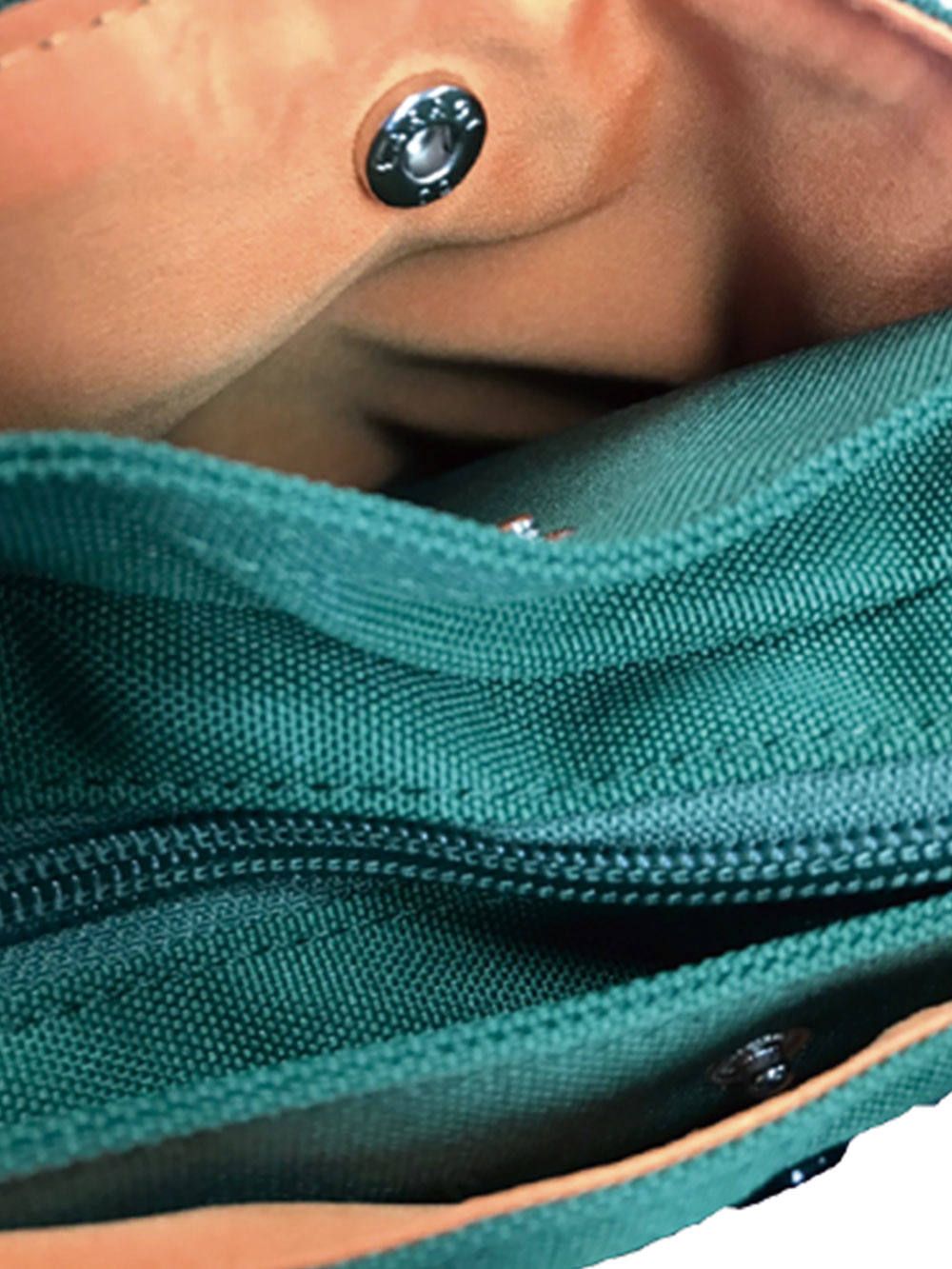 rg pocket shoulder bag