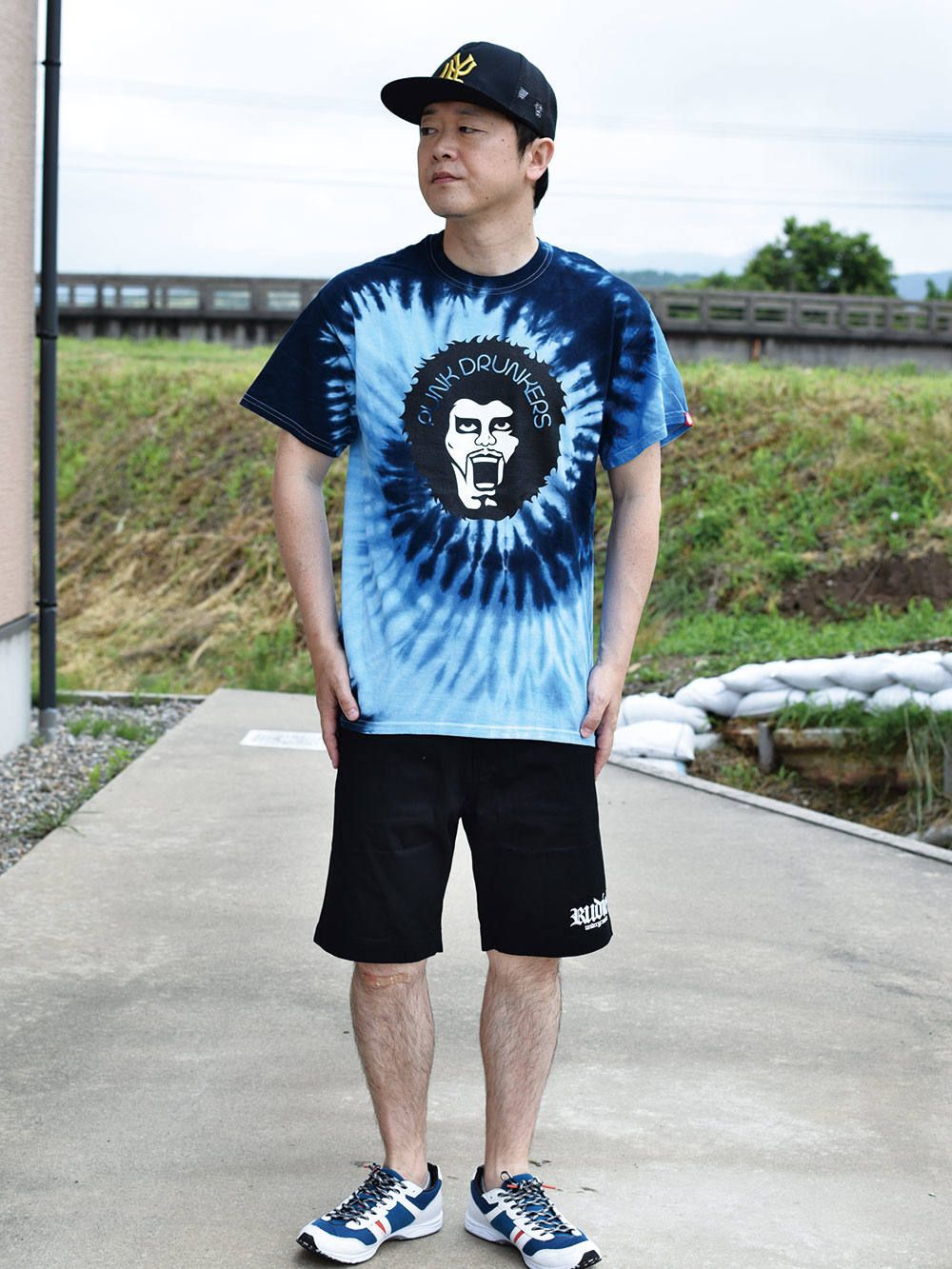 タイダイアイツTEE