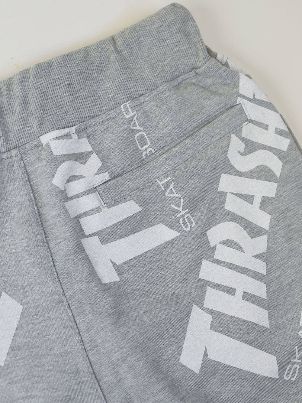ALLOVER MAG-SHORTS