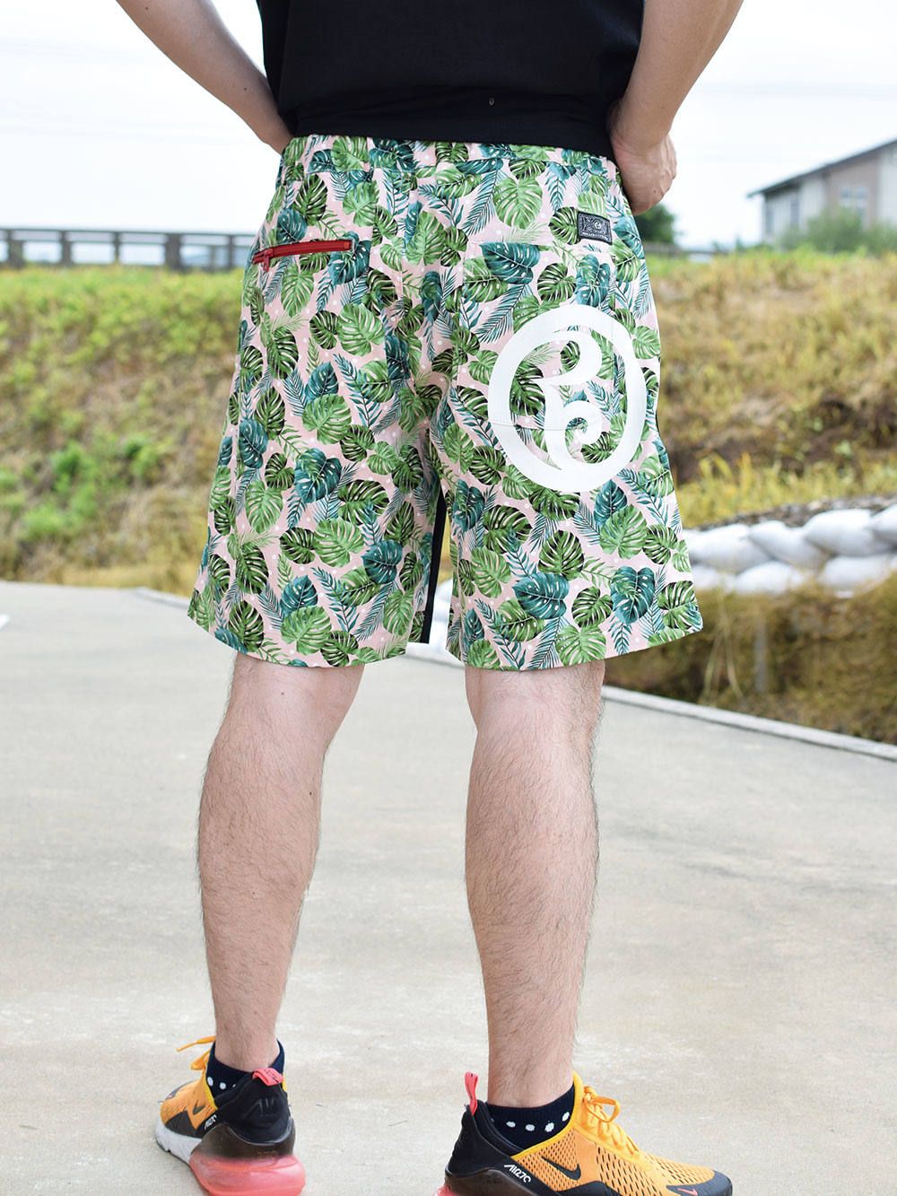 LEAF-SHORTS