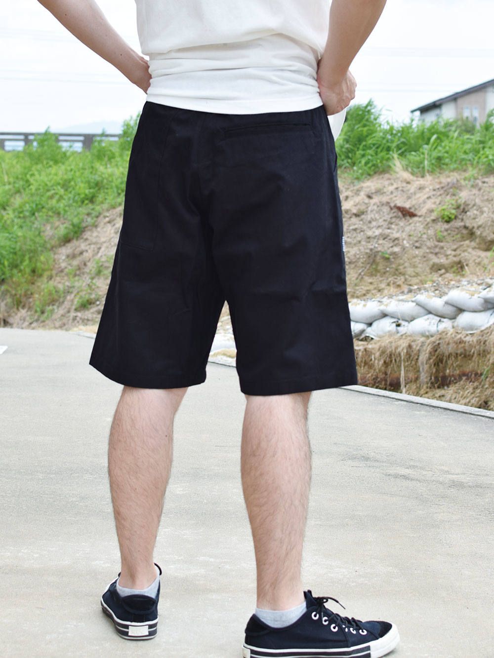 CHILLAXING-SHORTS