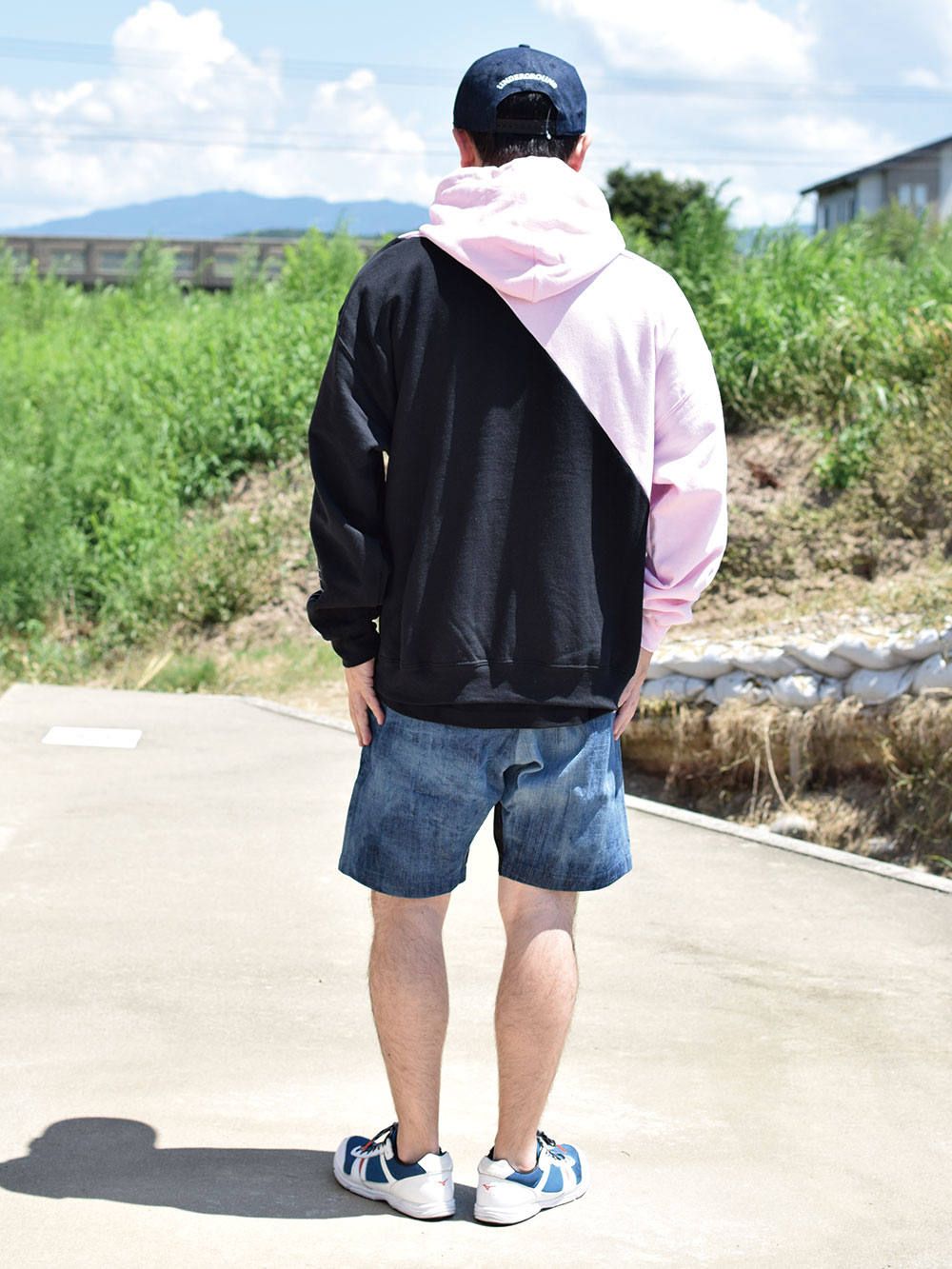 【 DOLL×HEDWiNG】Cross Cut Hoodie