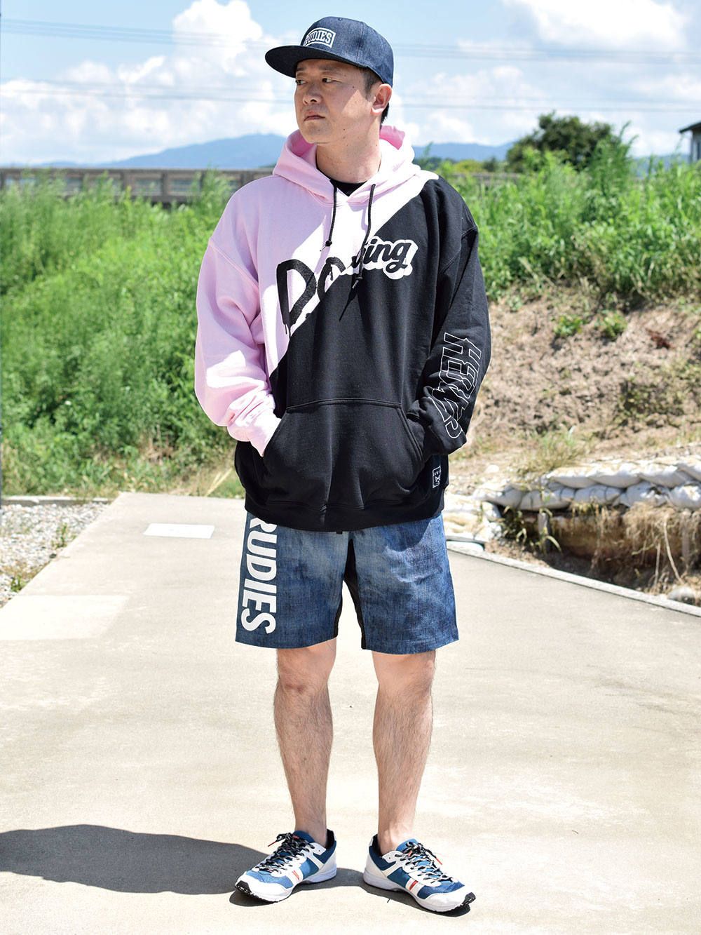 【 DOLL×HEDWiNG】Cross Cut Hoodie