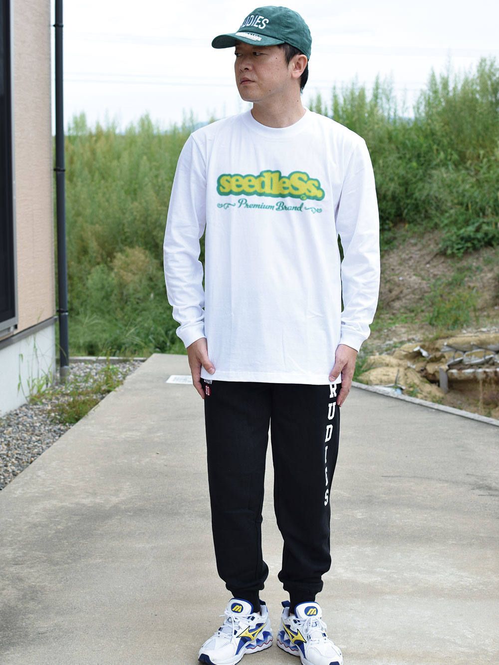 sd blurred logo LS tee