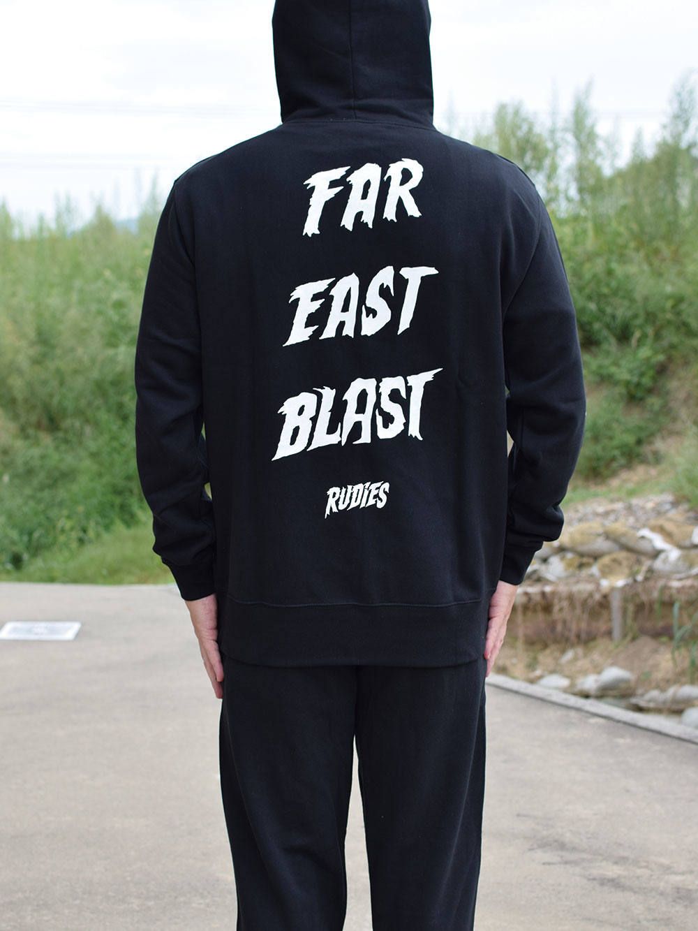 BRISTLE HOOD-SWEAT