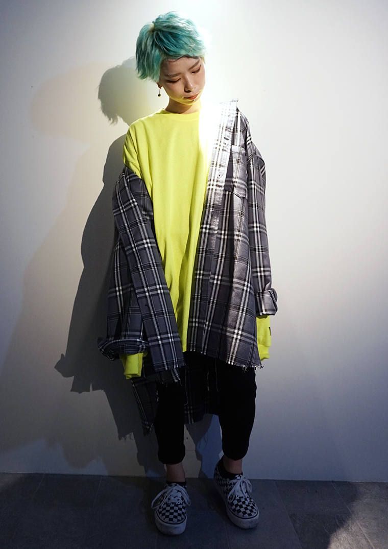 17 [ FRAYED HEM LOOSE SHIRTS ]