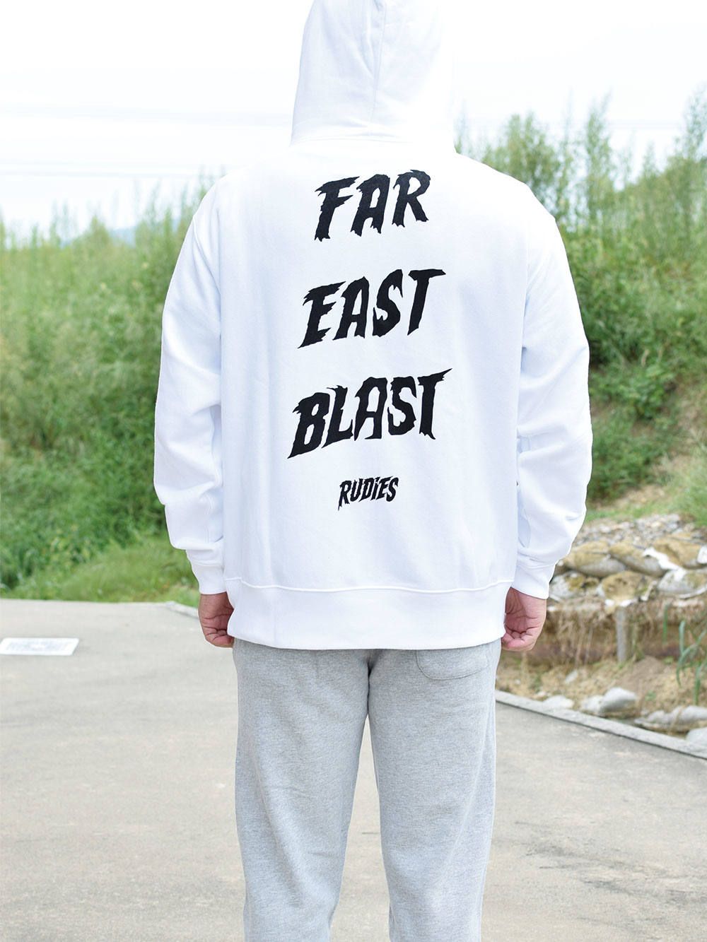 BRISTLE HOOD-SWEAT