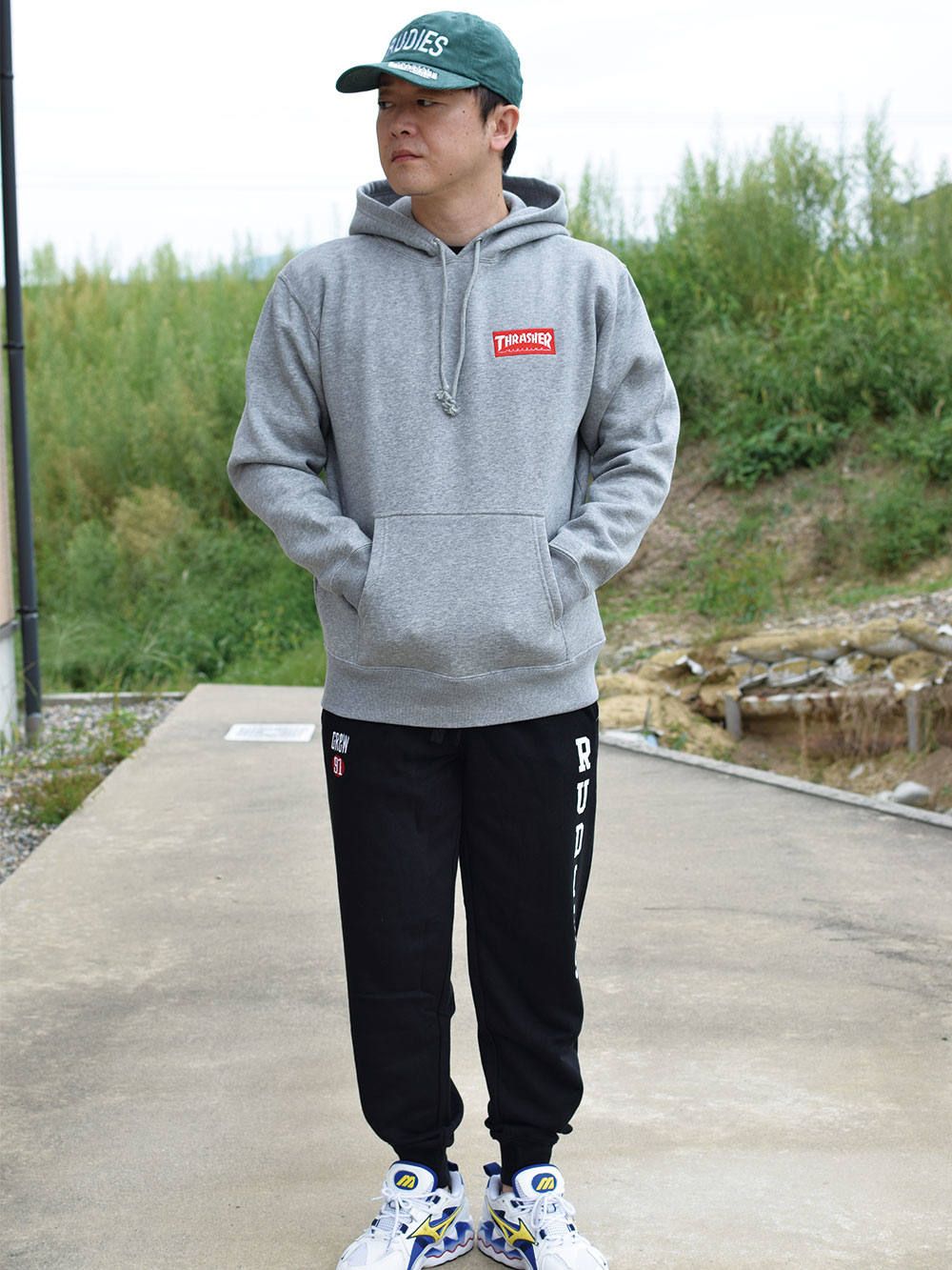 HOMETOWN RED-HOODIE