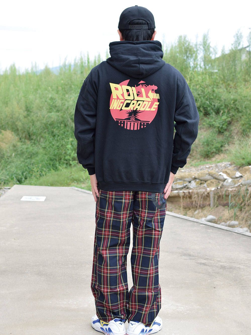 TIME TRAVEL-HOODIE