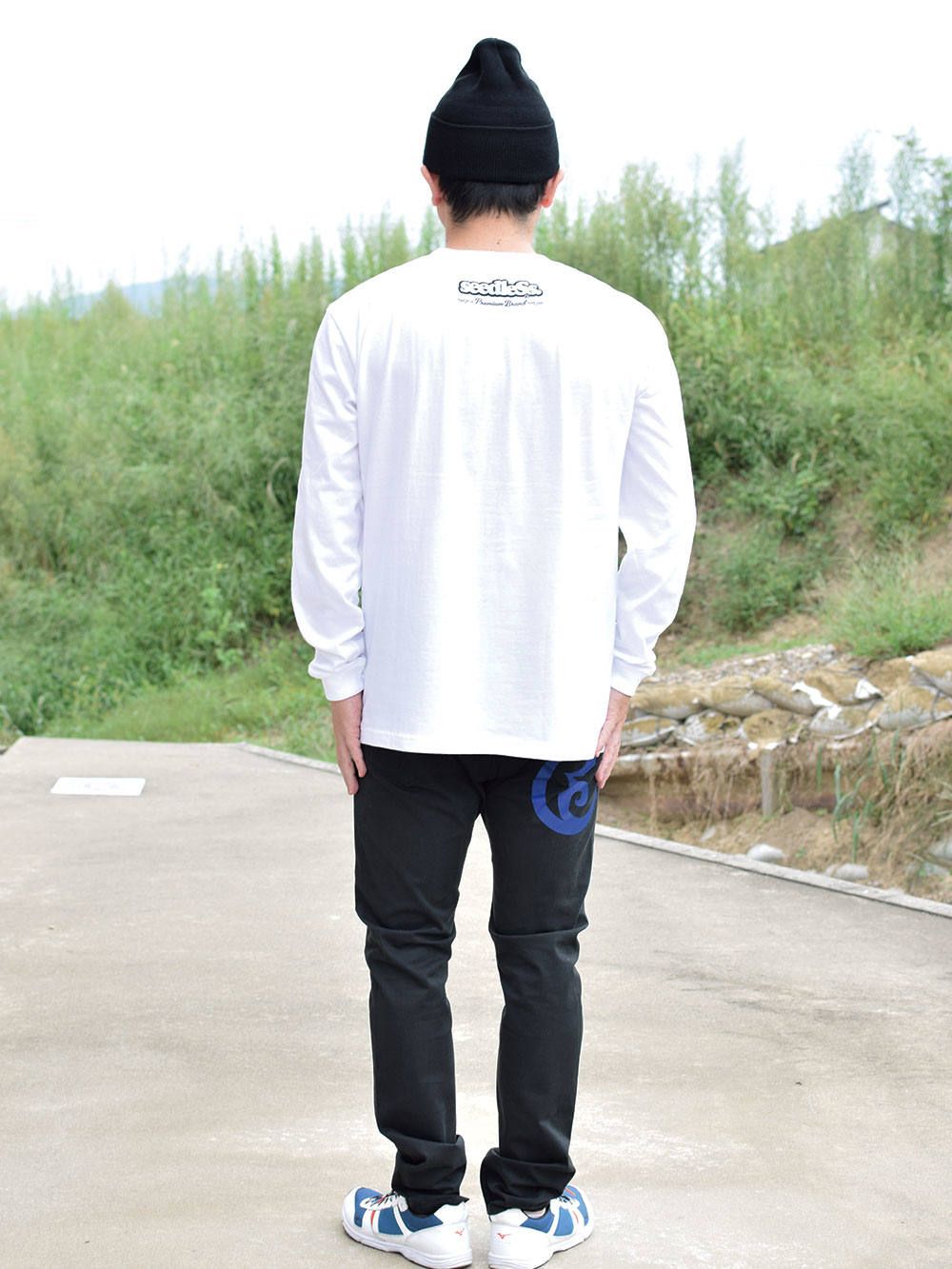 the feather LS tee
