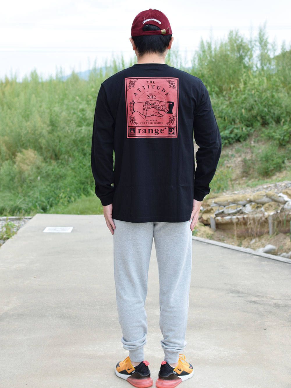 shake snake hand LS tee