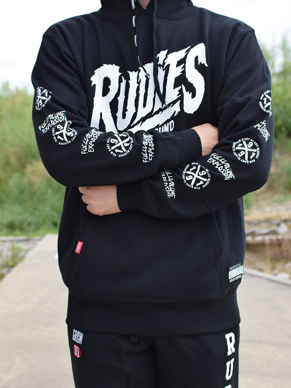 BRISTLE HOOD-SWEAT