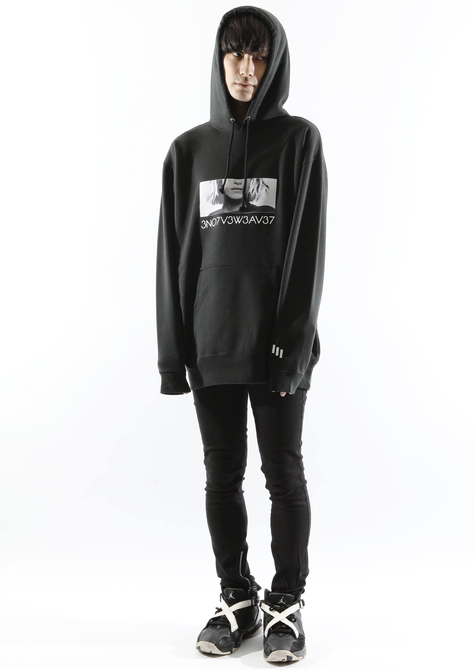 ALONE -Pullover-