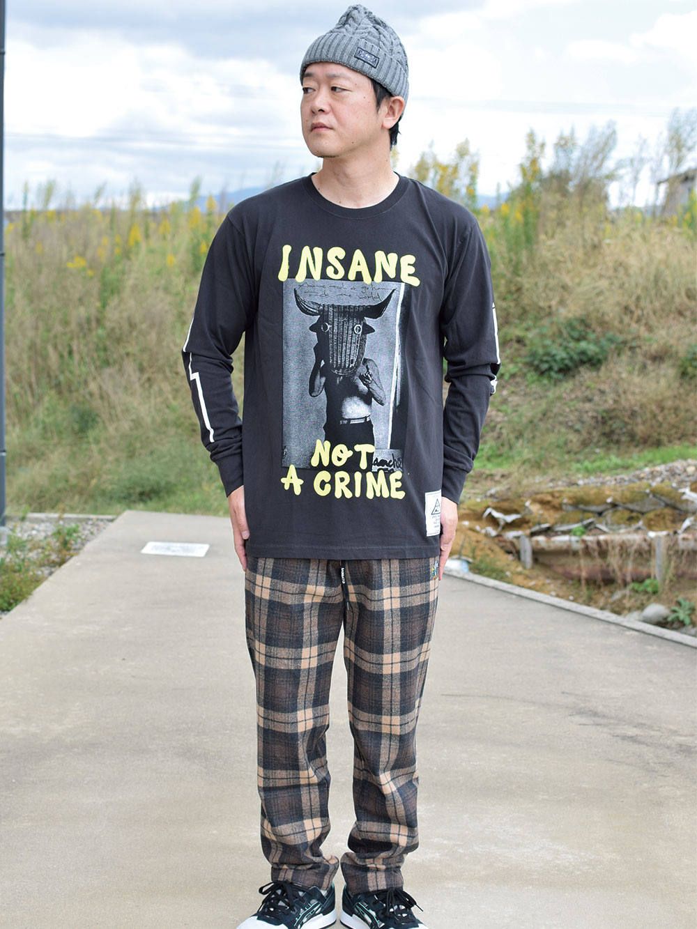 INSANE NOT A CRIME L/S T